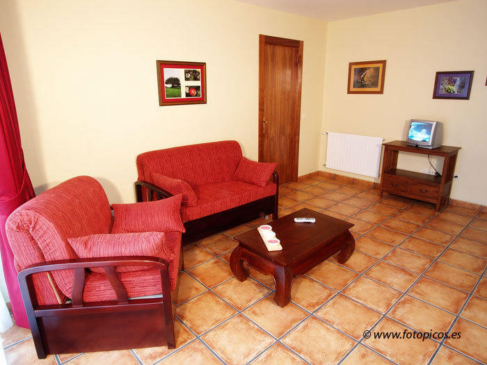 Apartamentos Villa De Cabrales اريناس دي كابراليس الغرفة الصورة