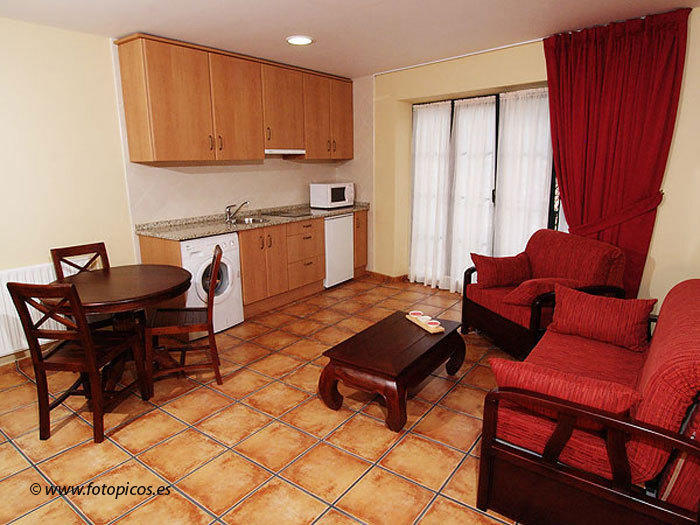 Apartamentos Villa De Cabrales اريناس دي كابراليس الغرفة الصورة
